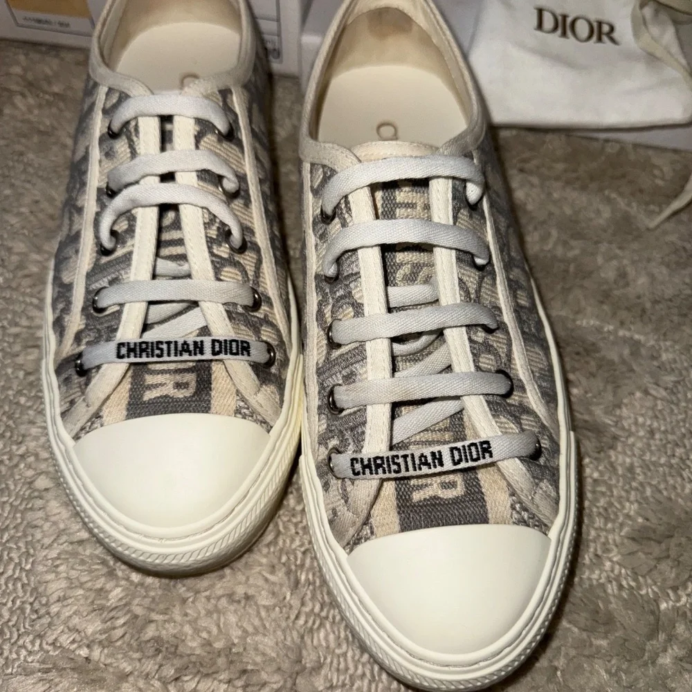 Christian Dior Sneakers - Picture 6 of 7